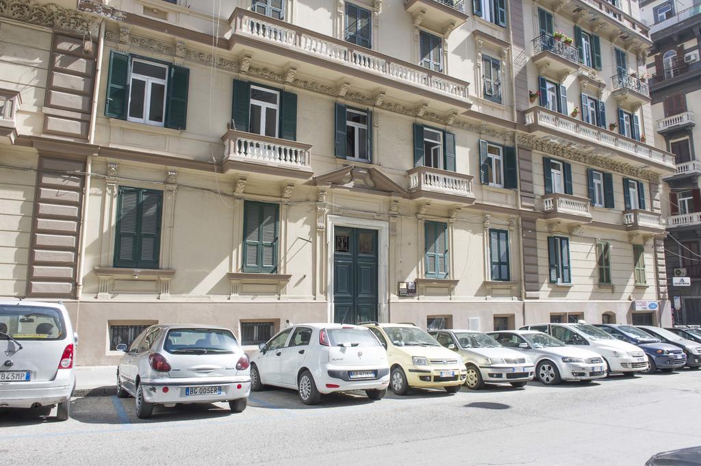 N'Apartment نابولي المظهر الخارجي الصورة